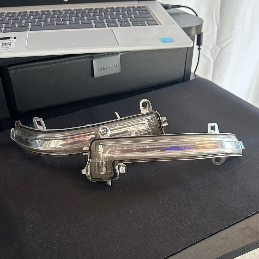 OEM BMW Turn Signal Lights F30 2015